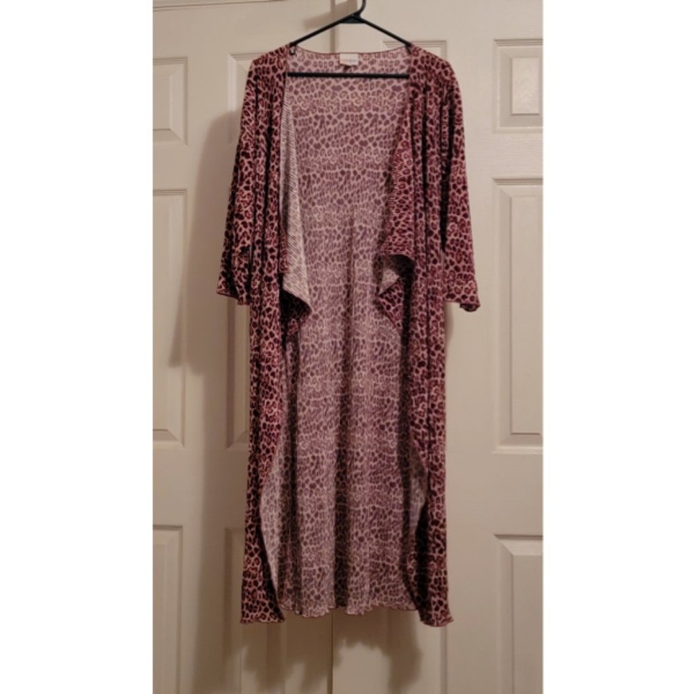 LulaRoe M Shirley Kimono  - Cheetah Print
